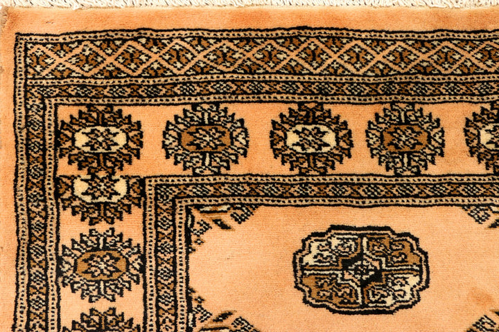 Navajo White Bokhara 2' 7 x 9' 9 - No. 39139 - ALRUG Rug Store