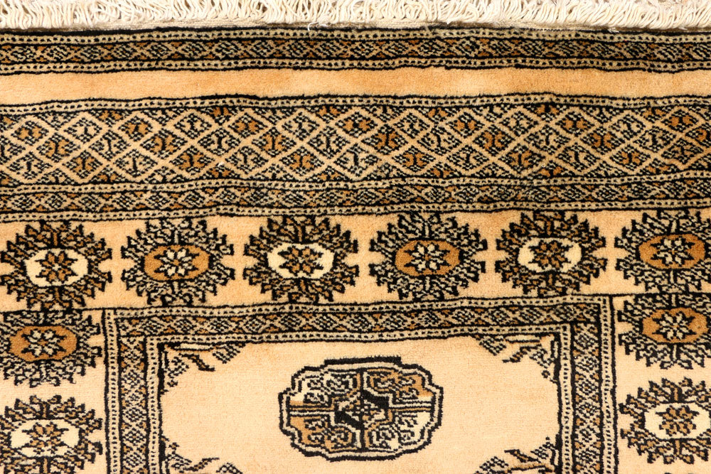 Navajo White Bokhara 2' 8 x 7' 7 - No. 39155 - ALRUG Rug Store