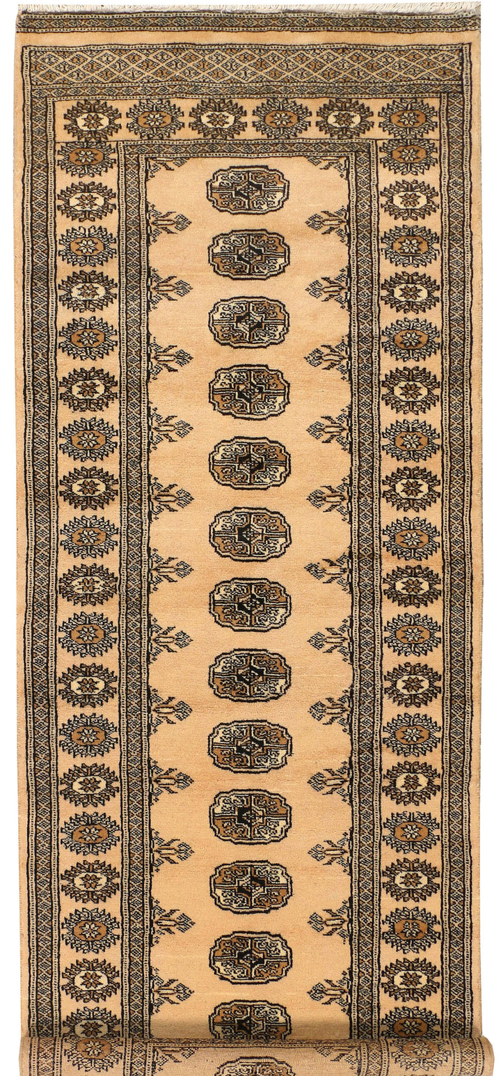 Navajo White Bokhara 2' 8 x 7' 7 - No. 39155 - ALRUG Rug Store