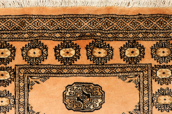 Navajo White Bokhara 2' 7 x 9' 7 - No. 39174 - ALRUG Rug Store