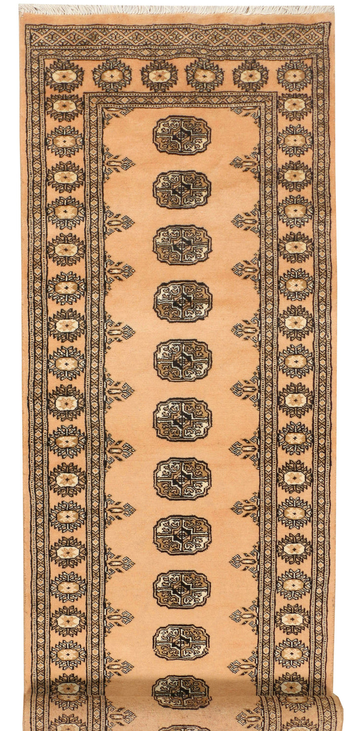 Navajo White Bokhara 2' 7 x 9' 7 - No. 39174 - ALRUG Rug Store