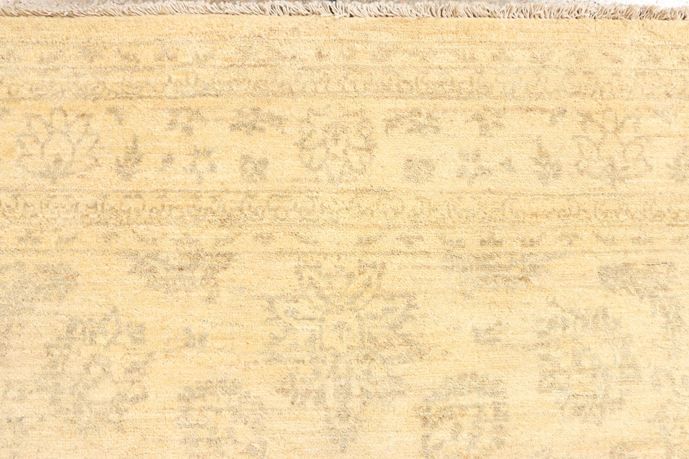 Navajo White Ziegler 4' 5 x 6' 6 - No. 39376 - ALRUG Rug Store