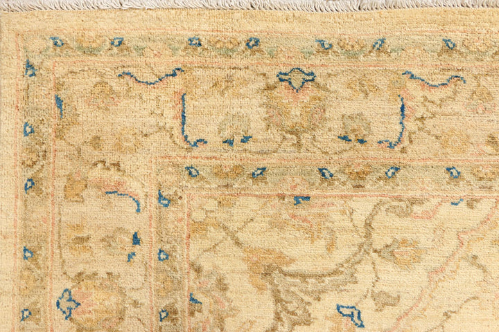 Navajo White Ziegler 4' 6 x 6' 8 - No. 39404 - ALRUG Rug Store