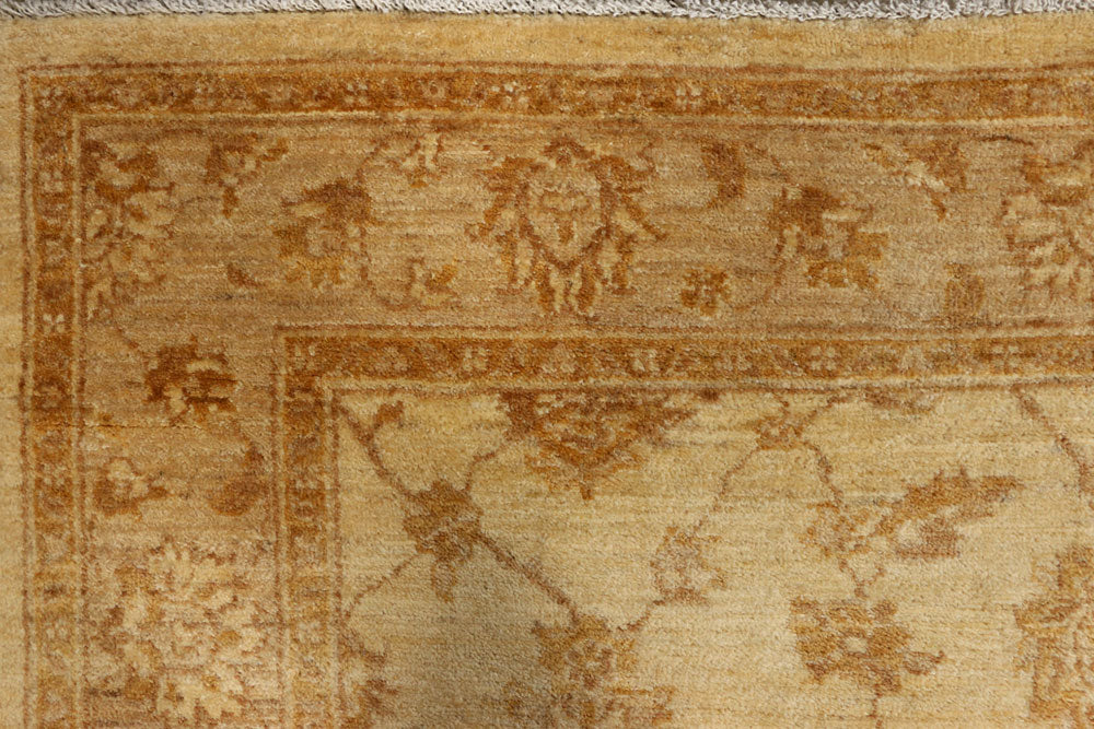 Navajo White Ziegler 4' 6 x 6' 8 - No. 39409 - ALRUG Rug Store