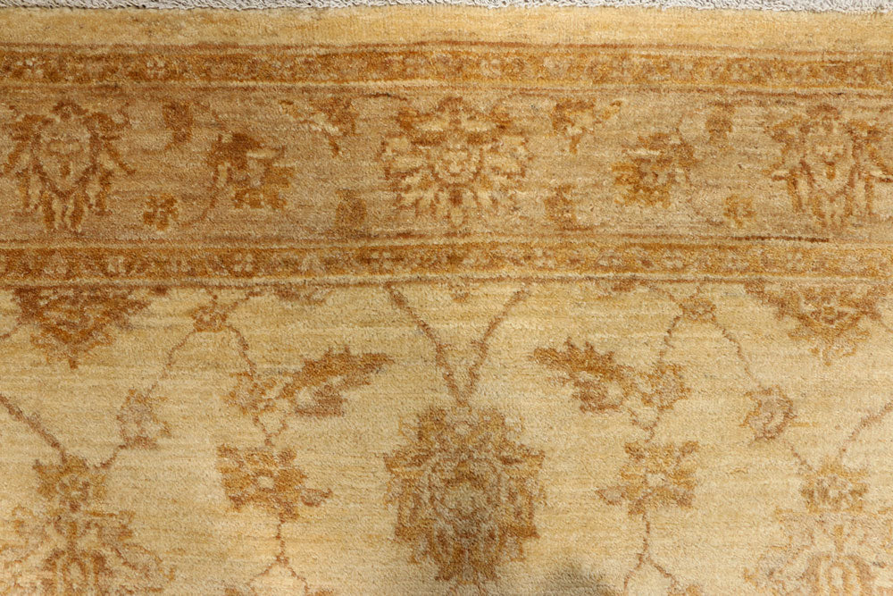 Navajo White Ziegler 4' 6 x 6' 8 - No. 39409 - ALRUG Rug Store