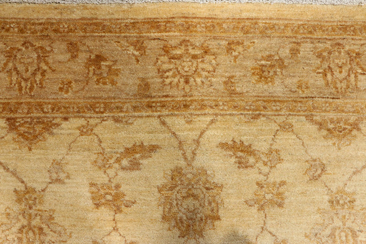 Navajo White Ziegler 4' 6 x 6' 8 - No. 39409 - ALRUG Rug Store