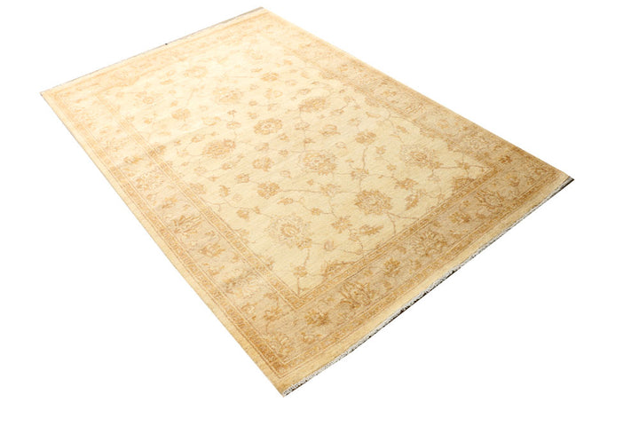 Navajo White Ziegler 4' 6 x 6' 8 - No. 39409 - ALRUG Rug Store