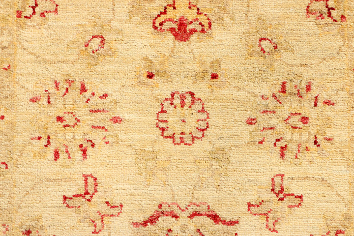 Tan Ziegler 2' 7 x 10' 2 - No. 39466 - ALRUG Rug Store