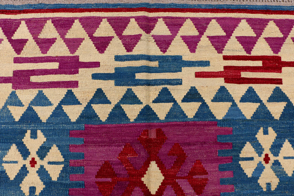 Multi Colored Kilim 7' 1 x 8' 5 - No. 39520 - ALRUG Rug Store
