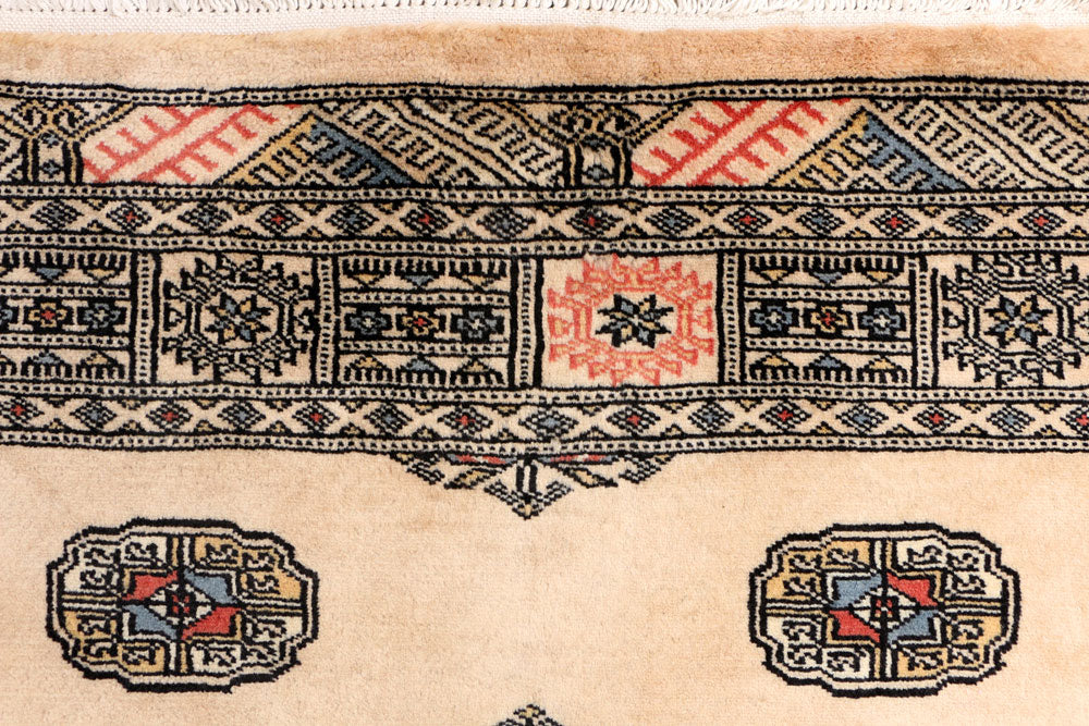 Navajo White Bokhara 4' x 5' 8 - No. 41056 - ALRUG Rug Store