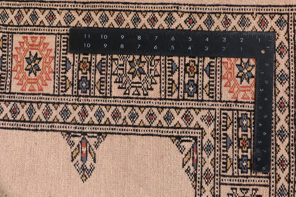 Navajo White Bokhara 4' x 5' 8 - No. 41056 - ALRUG Rug Store