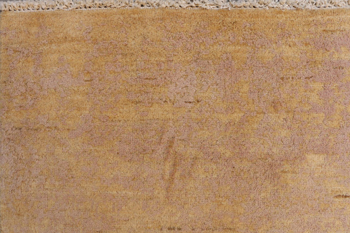 Peach Puff Ikat 5' 6 x 8' - No. 41103 - ALRUG Rug Store