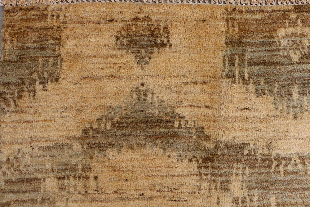 Navajo White Ikat 6' 8 x 9' 9 - No. 41111 - ALRUG Rug Store