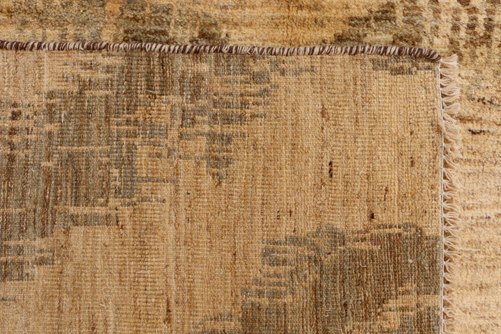 Navajo White Ikat 6' 8 x 9' 9 - No. 41111 - ALRUG Rug Store