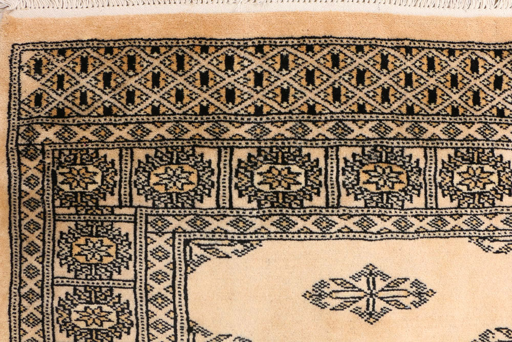 Tan Butterfly 4' 6 x 6' 1 - No. 41324 - ALRUG Rug Store