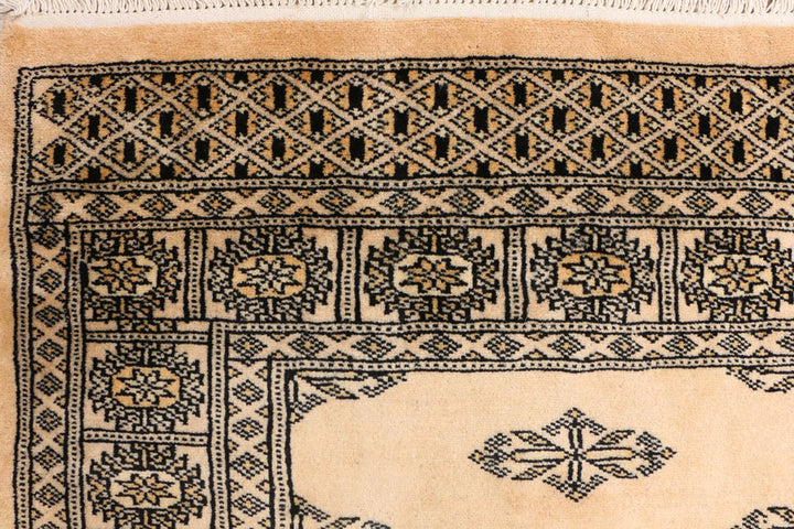 Tan Butterfly 4' 6 x 6' 1 - No. 41324 - ALRUG Rug Store