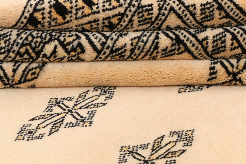 Tan Butterfly 4' 6 x 6' 1 - No. 41324 - ALRUG Rug Store