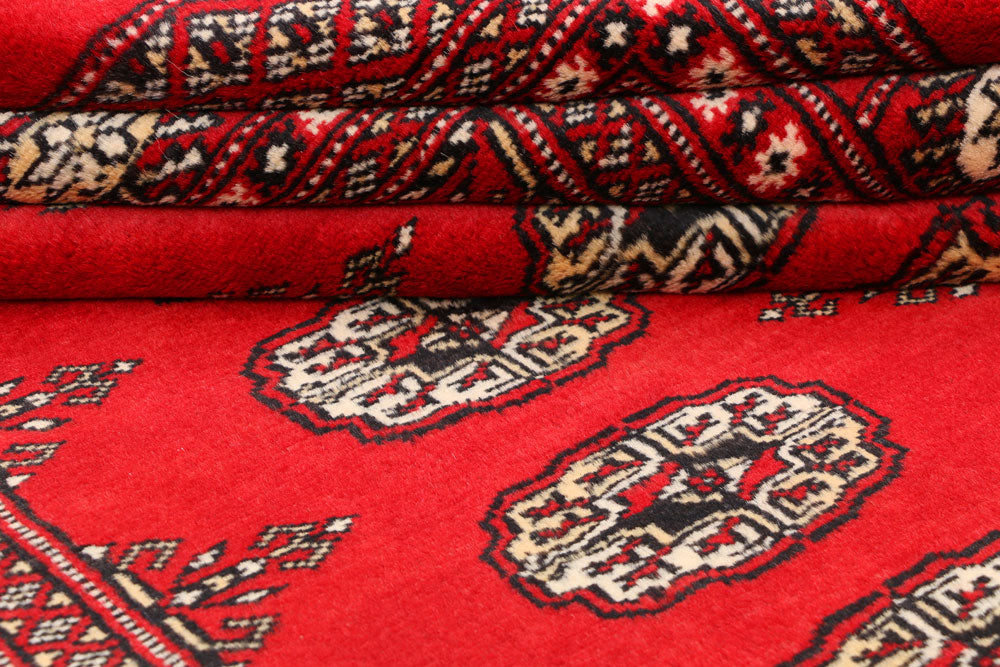 Red Bokhara 4' 6 x 6' 9 - No. 41406 - ALRUG Rug Store