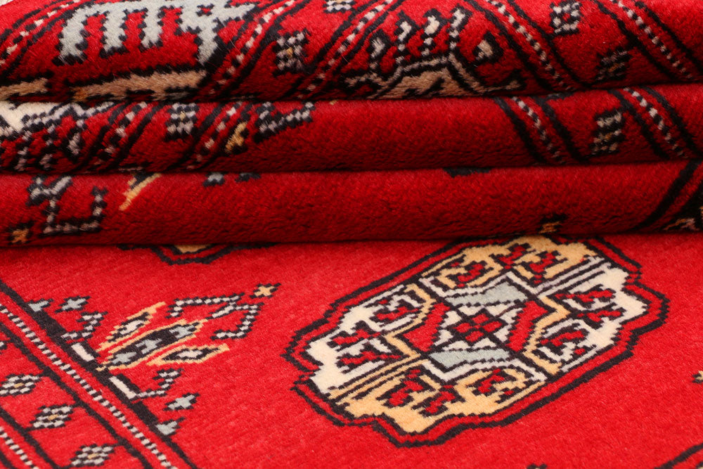 Red Bokhara 3' 1 x 5' 11 - No. 41501 - ALRUG Rug Store