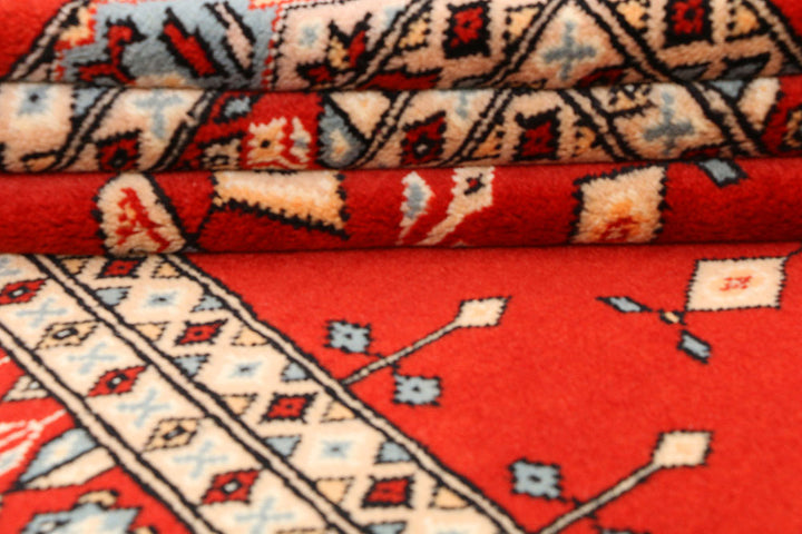 Firebrick Caucasian 3' 4 x 5' 5 - No. 41519 - ALRUG Rug Store