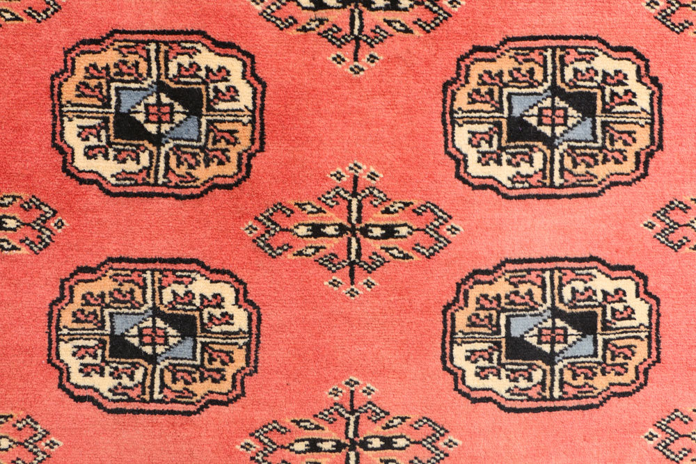 Tomato Bokhara 3' 3 x 6' 1 - No. 41539 - ALRUG Rug Store
