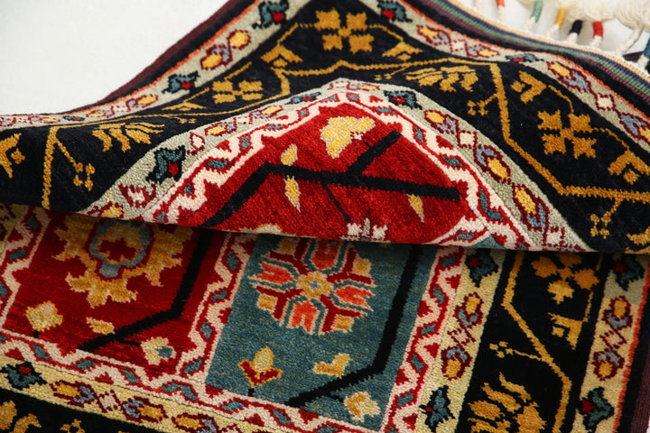 Ziegler 2’ 1″ x 2’ 7″ - No. AV21932 - ALRUG Rug Store