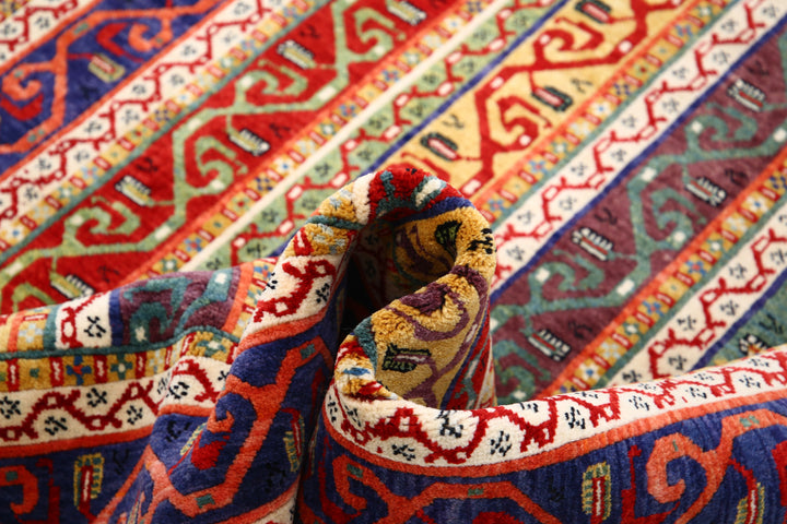 Ziegler 4’ 2″ x 6’ 6″ - No. AV15644 - ALRUG Rug Store