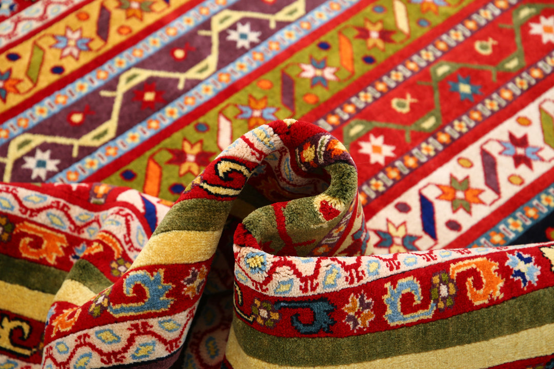 Ziegler 5’ 2″ x 7’ 3″ - No. AV21854 - ALRUG Rug Store