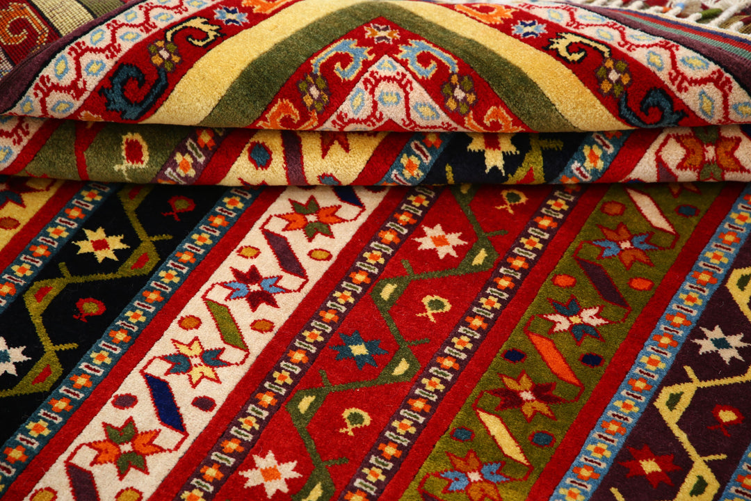 Ziegler 5’ 2″ x 7’ 3″ - No. AV21854 - ALRUG Rug Store