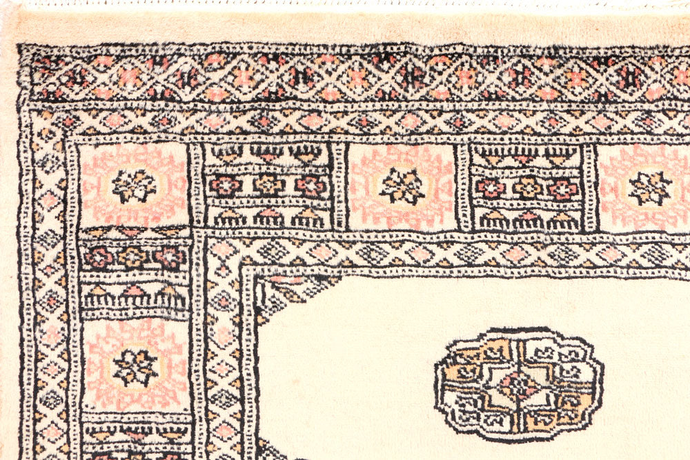 Ivory Bokhara 3' 1 x 5' 2 - No. 44162 - ALRUG Rug Store