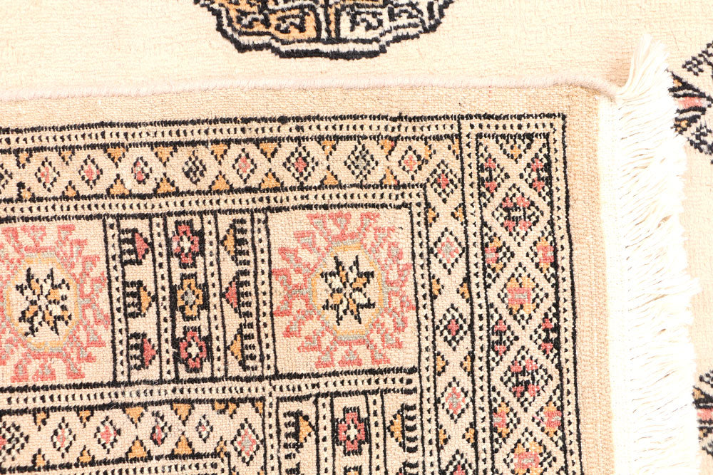 Ivory Bokhara 3' 1 x 5' 2 - No. 44162 - ALRUG Rug Store