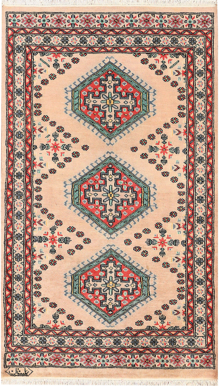 White Caucasian Oriental Rug 3'2" x 5'4" Hand-Knotted