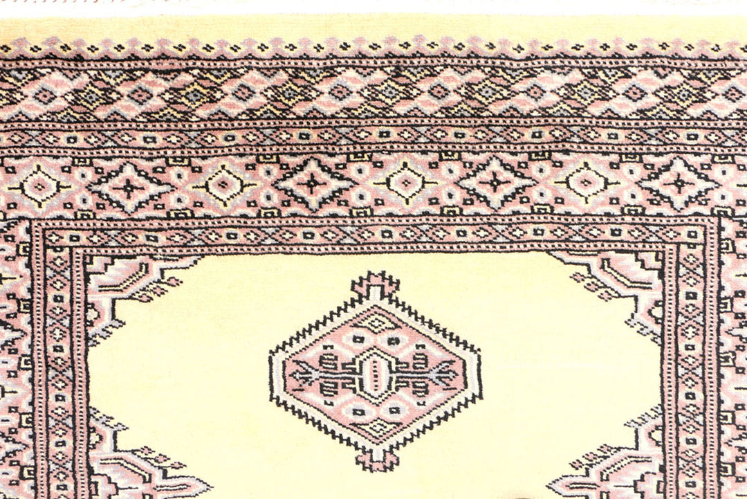 Lemon Chiffon Butterfly 3'  1" x 4'  11" - No. QA97778