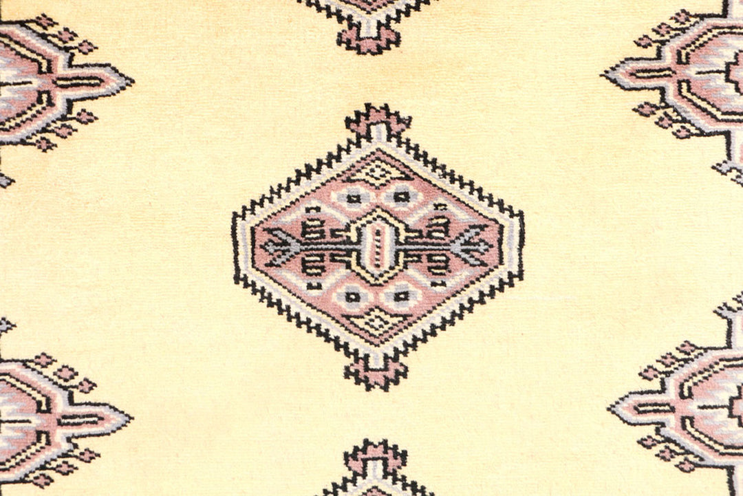 Lemon Chiffon Butterfly 3'  1" x 4'  11" - No. QA97778