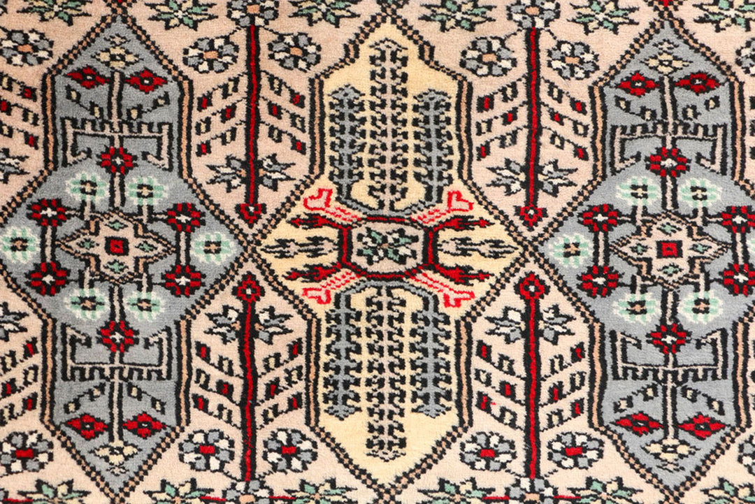 Tan Caucasian 2'  7" x 3'  11" - No. QA35943