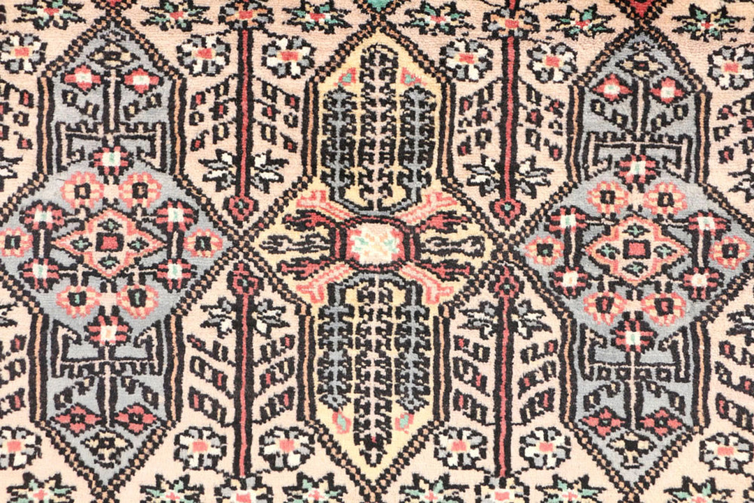 Tan Caucasian 2'  7" x 3'  10" - No. QA94465