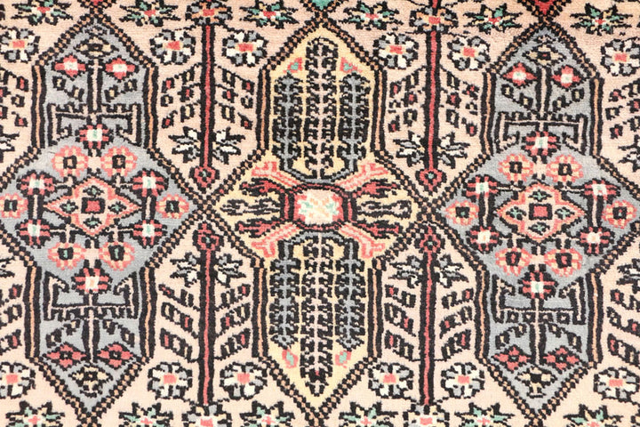 Tan Caucasian 2'  7" x 3'  10" - No. QA94465