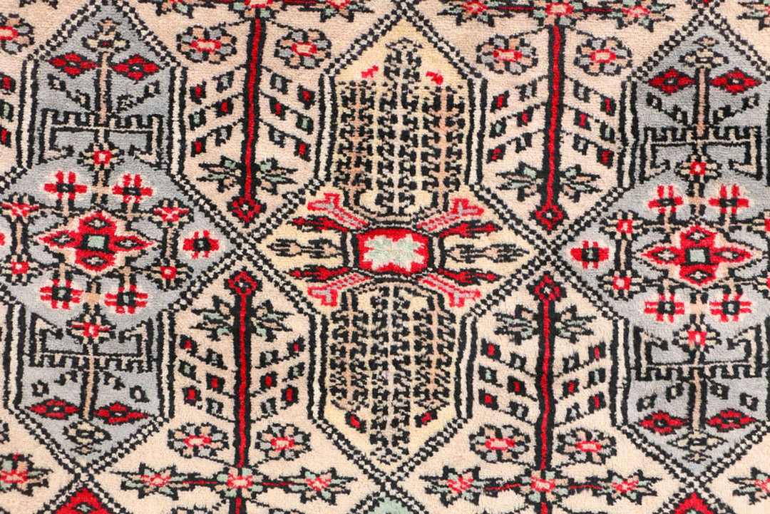 Tan Caucasian 2'  8" x 3'  10" - No. QA86279