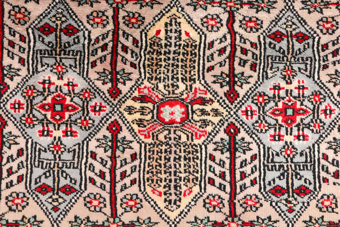 Tan Caucasian 2'  7" x 4' " - No. QA11548