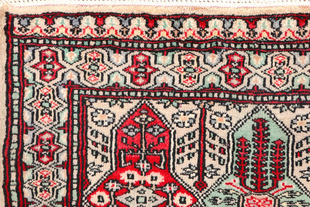 Tan Caucasian 2'  8" x 3'  7" - No. QA95505