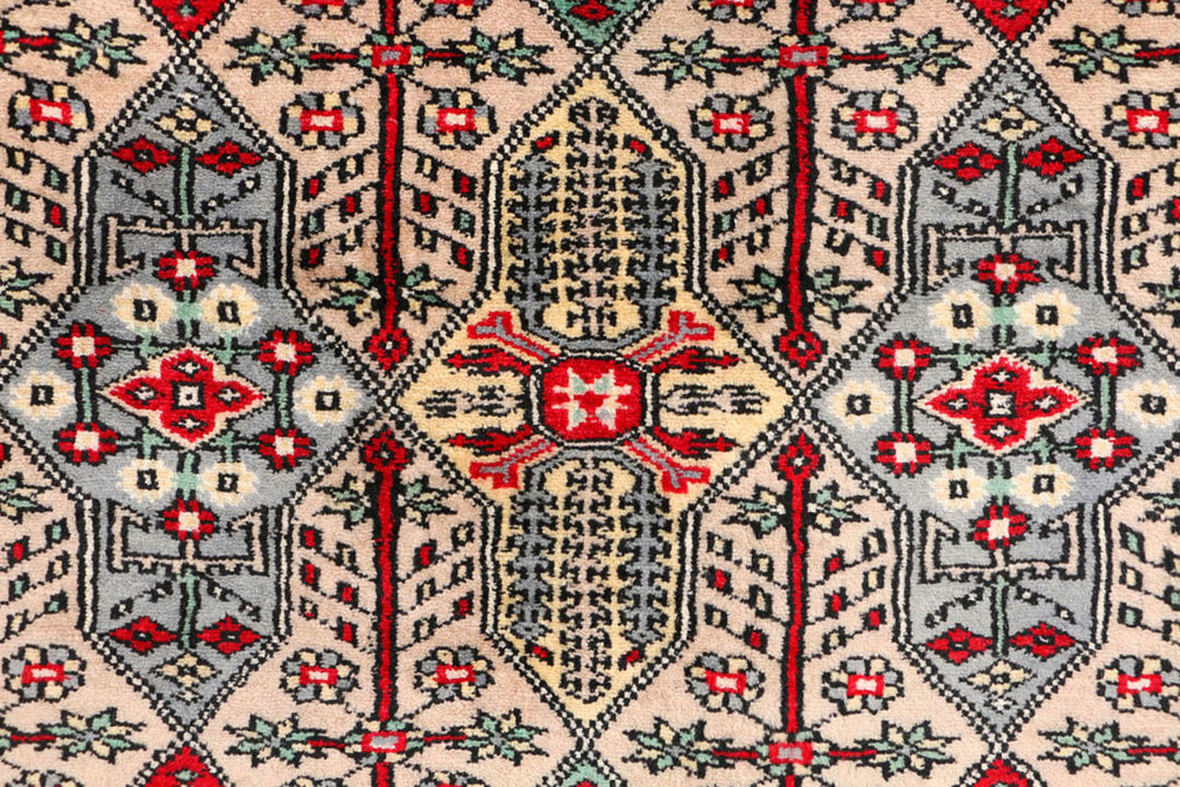 Tan Caucasian 2'  7" x 3'  9" - No. QA80105