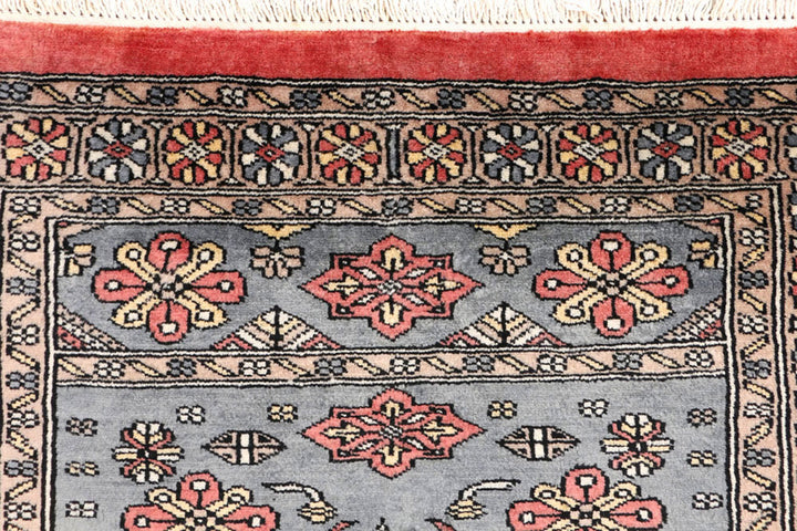 Indian Red Prayer 2' 6 x 4' 6 - No. 44536