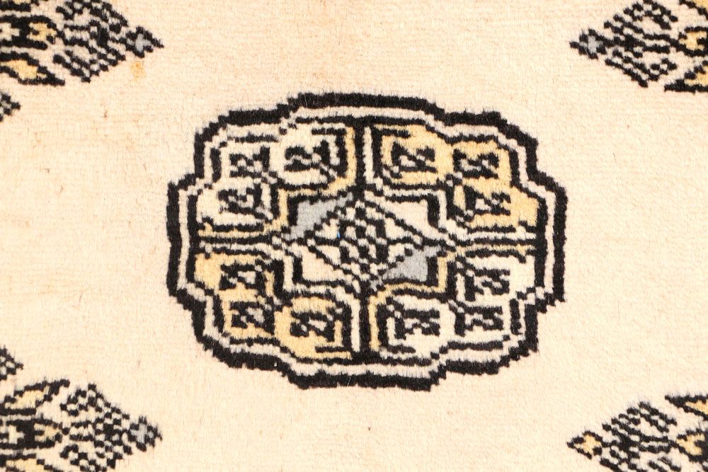 Bokhara 2' 6 x 4' 4 - No. 44541 - ALRUG Rug Store