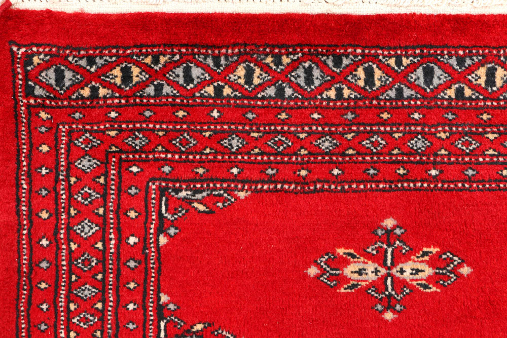 Red Butterfly 2' 6 x 4' 1 - No. 44548 - ALRUG Rug Store
