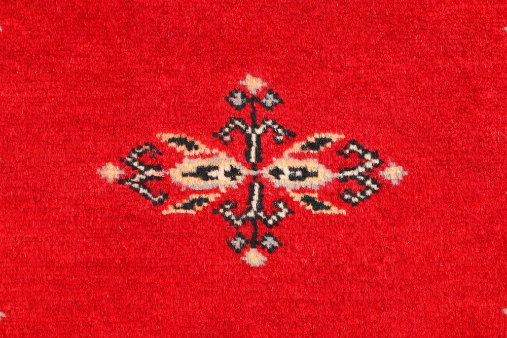 Red Butterfly 2' 6 x 4' 1 - No. 44548 - ALRUG Rug Store