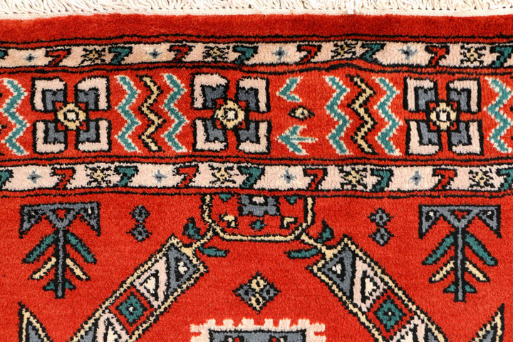 Firebrick Caucasian 2' 7 x 4' 2 - No. 44599