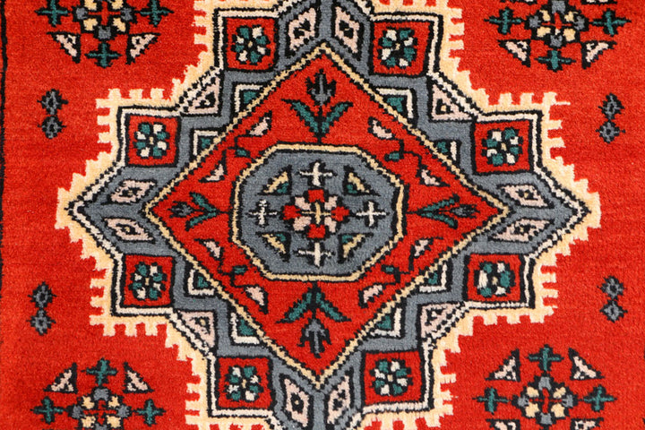 Firebrick Caucasian 2' 7 x 4' 2 - No. 44599