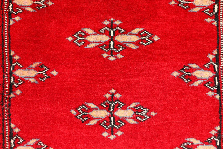 Butterfly 2' 7 x 4' 1 - No. 44619 - ALRUG Rug Store