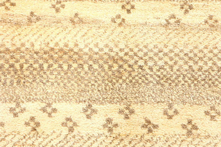 Bisque Gabbeh 2' 9 x 4' 4 - No. 44692 - ALRUG Rug Store