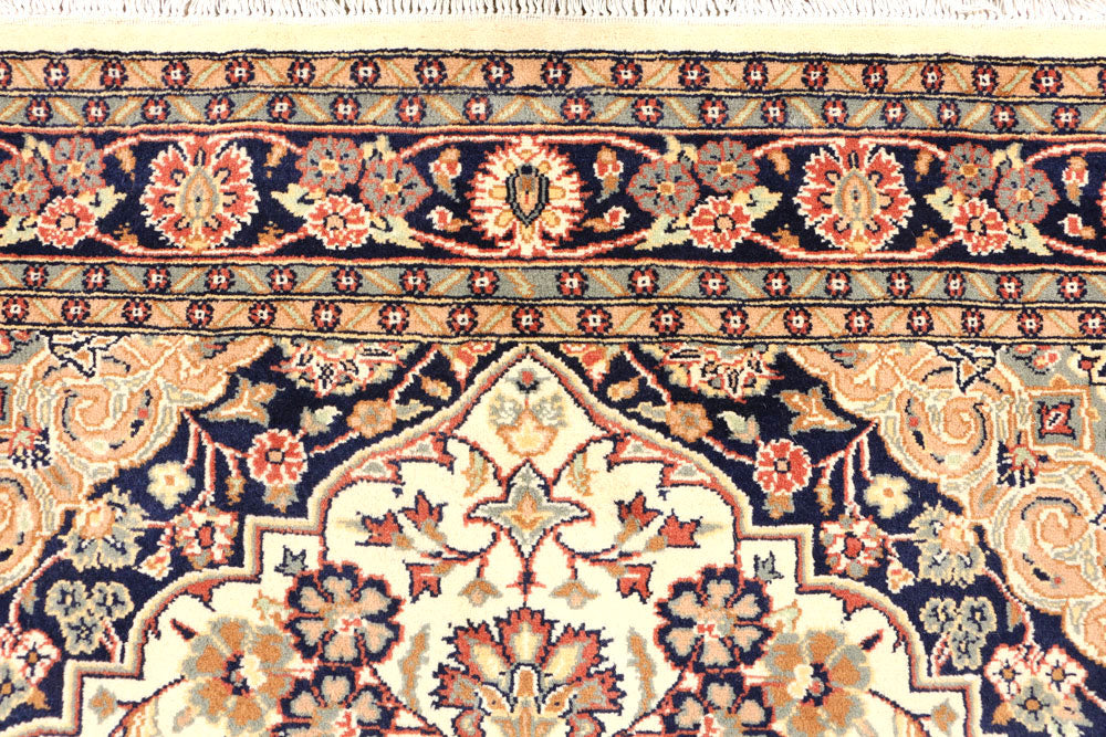Cornsilk Isfahan 4' 7 x 7' 3 - No. 44744 - ALRUG Rug Store